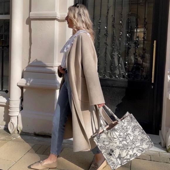 LAST 1️⃣—NWT H&M Big Tote Dior Style Bag - Picture 3 of 16